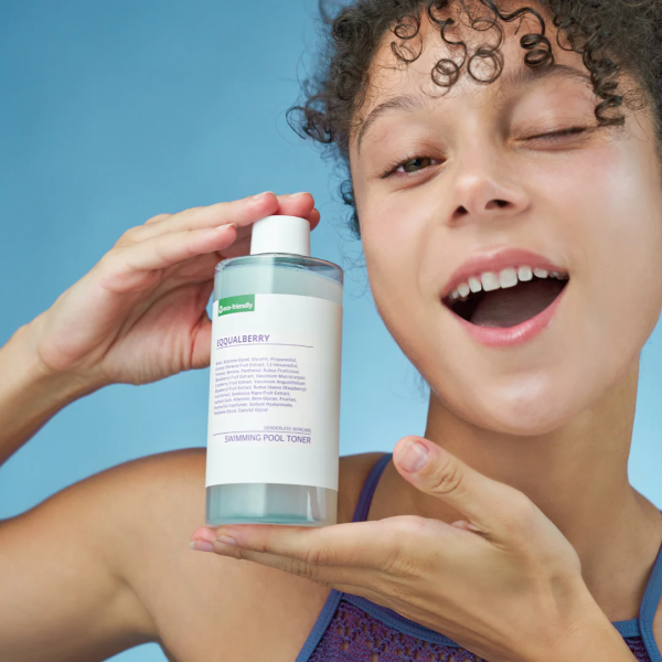skincare-kbeauty-glowtime-eqqualberry swimming pool daily facial toner