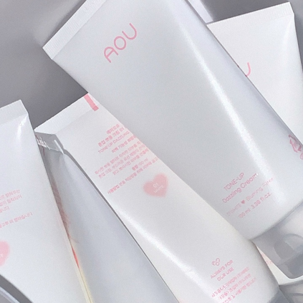 skincare-kbeauty-glowtime-aou tone up dazzling cream 01 white