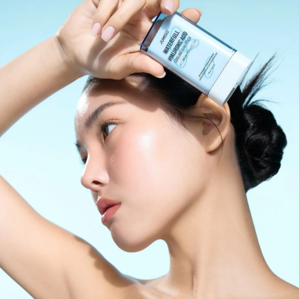skincare-kbeauty-glowtime-jumiso hyaluronic acid cooling sun stick